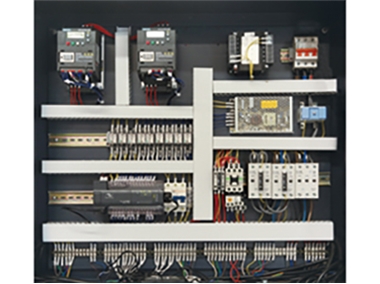 采用進口和國內(nèi)一線品牌的電器元件