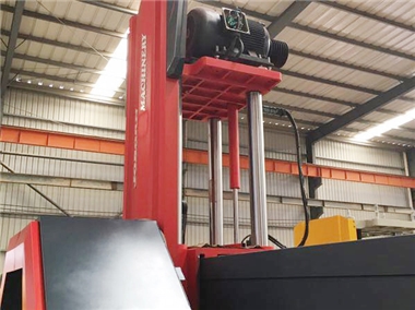 四導(dǎo)柱雙液壓升降